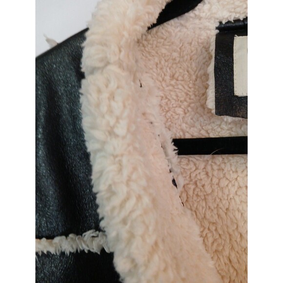 Cripple Creek Brown Faux Leather & White Shearling Trim & Lining Womens Medium - Picture 7 of 16